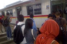 Sempat Gangguan, Perjalanan...
