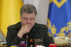 Poroshenko Tuduh Ajudan...