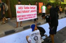 Cabut Mandat Ahok, Masyarakat...