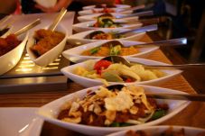 Makan Malam Dapat Ganggu...