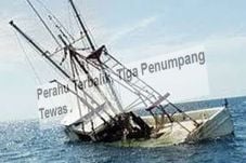 Perahu Terbalik, Tiga...