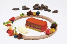 Menikmati Cokelat