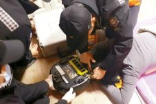 Robot Vacum Menghisap...