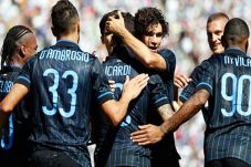 Inter Curi Tiga Angka...