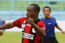 Persipura Terlalu Perkasa...