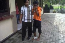 Terlibat Curat, Hotib...