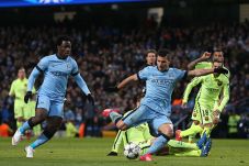 Curhat di Twitter, Aguero...