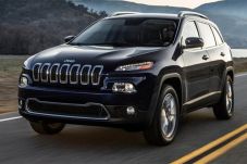 Dua Jeep Cherokee Baru...