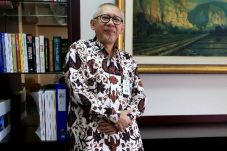 Lebih Baik Perkuat Pasar...