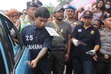 Rekonstruksi Pembunuhan,...