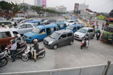 Bangun Tol Cijago, Lalin...