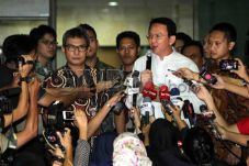 Ahok Vs DPRD dan Politik...