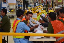 Tutup Pabrik, GM Indonesia...
