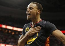 Warriors Cetak Comeback...