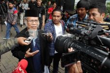 Tumpak dan Hehamahua...
