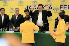 Sengketa Golkar Kembali...