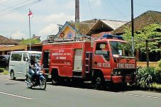 Personel dan Armada...