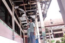 Petir Sambar SMAN 1...