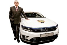 VW Passat Mobil Terbaik...