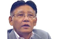 Hakim Sarpin Selamatkan...