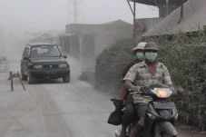 Gunung Sinabung Erupsi