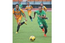Buang Pemain Lokal