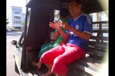 Siswi SMP Dipukuli,...