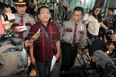 Denny Tak Penuhi Panggilan...