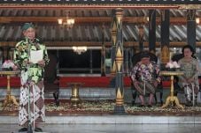 Sultan HB X Keluarkan...