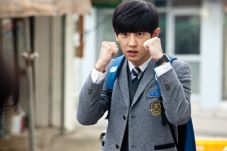Chanyeol EXO Perankan...