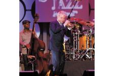 Chris Botti Bawa Suasana...