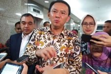 Ahok Positif Terkena...