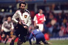 Nih Gol Ryan Giggs Yang...