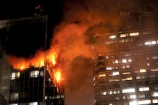 Wisma Kosgoro Terbakar...