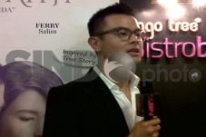 Dion Wiyoko Seimbangkan...