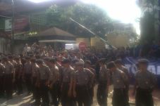 Karyawan XL Hadang Proses...