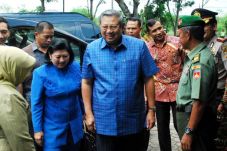 Rindu Keluarga dan Sahabat,...