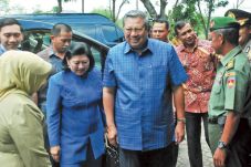 Sempatkan Makan Nasi...
