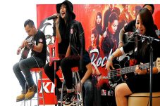 4 Platinum Lewat Rock...