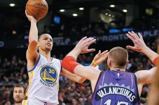 Warriors Tembus 50 Kemenangan