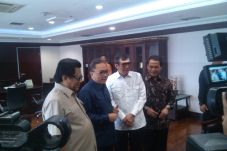 Menkumham Temui Petinggi...