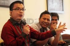 Denny Klaim Masyarakat...