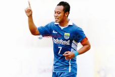 Imbang, Persib Tetap...