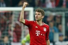 Bayern Ungguli 10 Pemain...