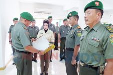 Purnawirawan TNI Wajib...