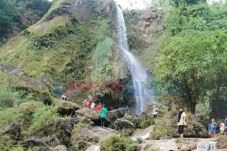 Masyarakat di Desa Wisata...