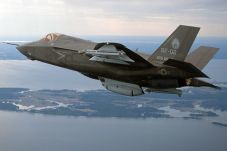 China Kerahkan Jet Tempur...