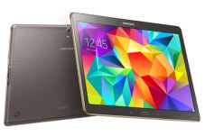 BlackBerry Luncurkan...