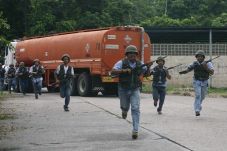 Tegang dengan AS, Venezuela...