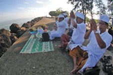 Sucikan Diri Menyambut...